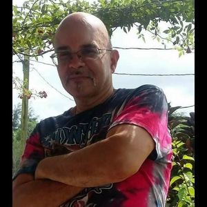 Meet your Posher, Carlos